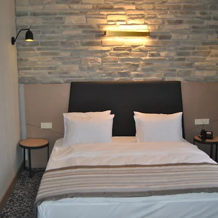 Hotel Mata Butik 3*