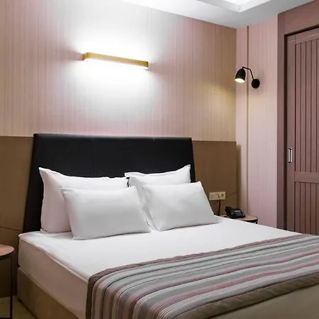 Mata Butik 3*