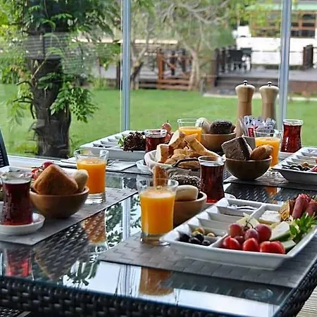 Mata Butik Hotel 3*